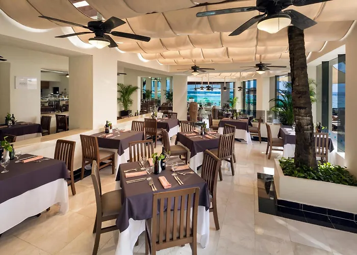 Grand Oasis Riviera Resort 4*