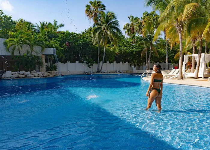 Resort Grand Oasis Riviera 4*